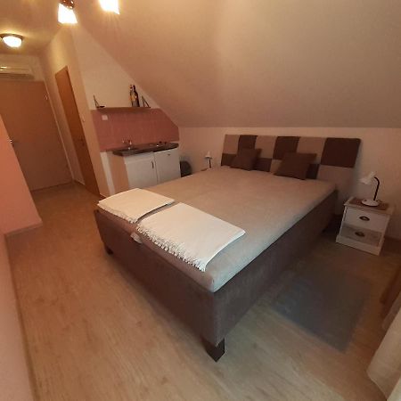 Pacsirta Vendégház Egerszalók Exterior foto